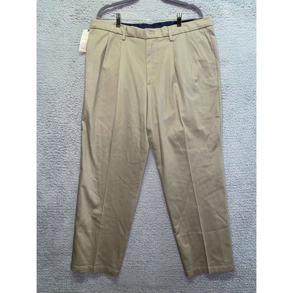 Dockers Pants Adult 38X30 Tan Signature Khaki Classic Fit Pleated Casual Men NWT - Picture 1 of 8